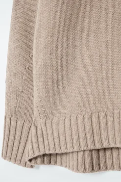 COS CHUNKY PURE CASHMERE CREW-NECK SWEATER-Women Sweaters & Cardigans | Cashmere