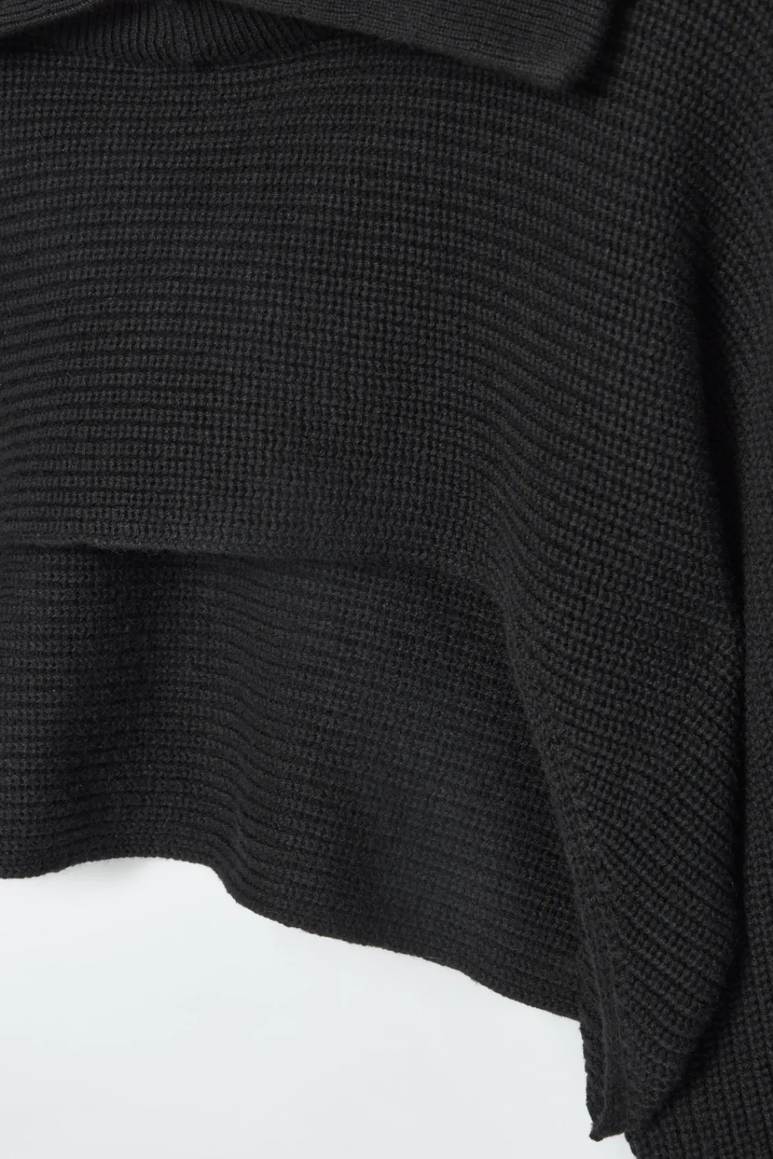 COS COLLARED CROPPED KNITTED SWEATER-Women Capes & Hybrids | Tops