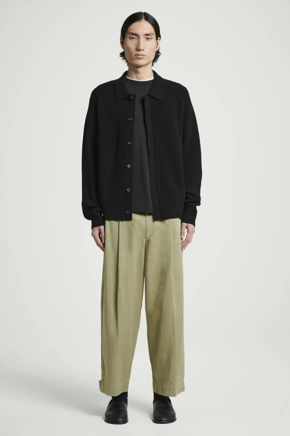 COS CROPPED BARREL-LEG PANTS- Pants