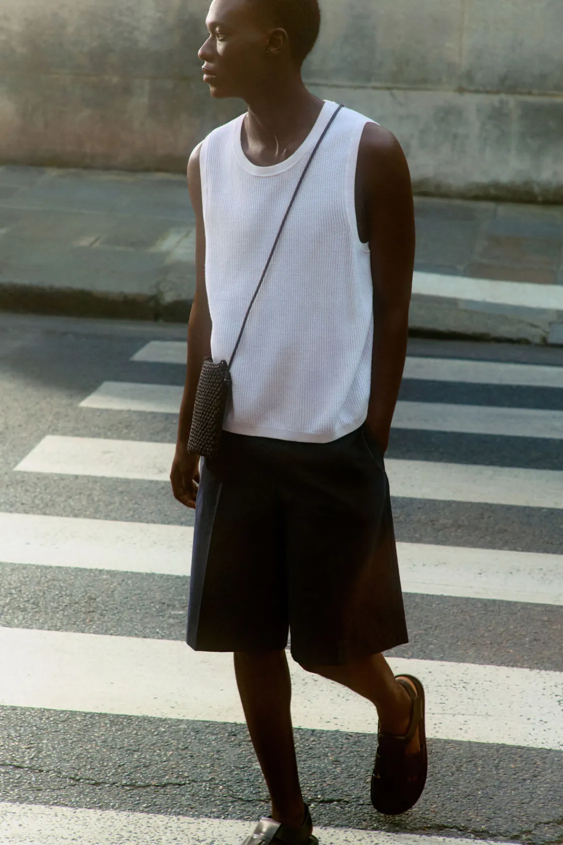 COS ELASTICATED COTTON SHORTS- Pants