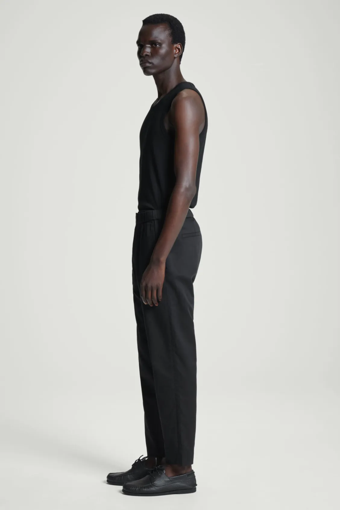 COS ELASTICATED TAPERED TWILL PANTS- Pants