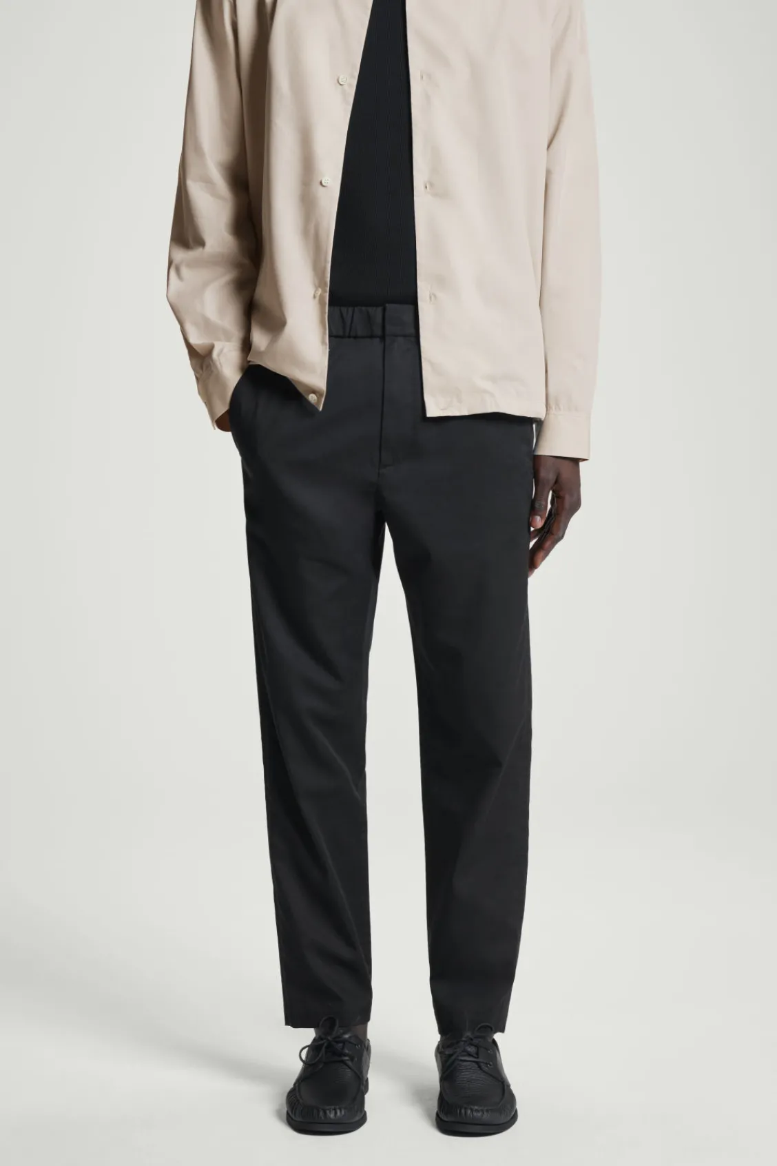 COS ELASTICATED TAPERED TWILL PANTS- Pants