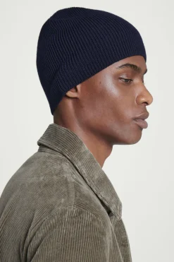 COS FITTED MERINO WOOL BEANIE- Hats & Scarves