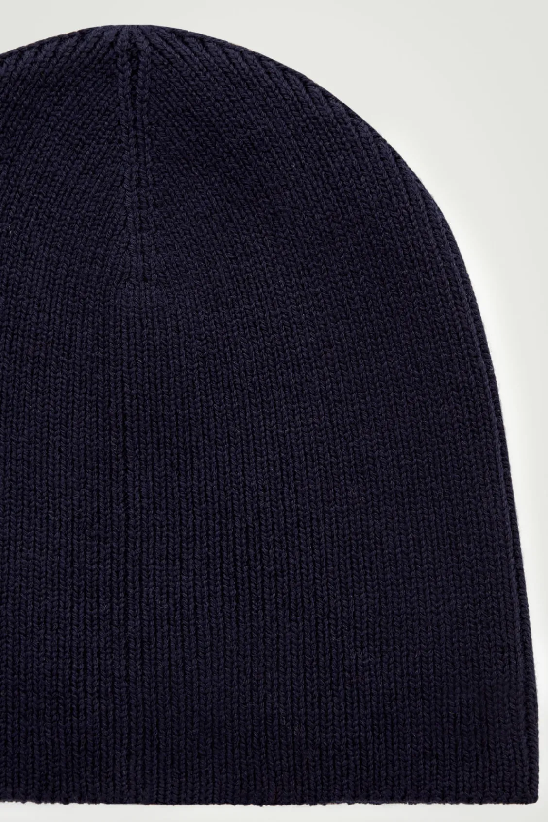 COS FITTED MERINO WOOL BEANIE- Hats & Scarves