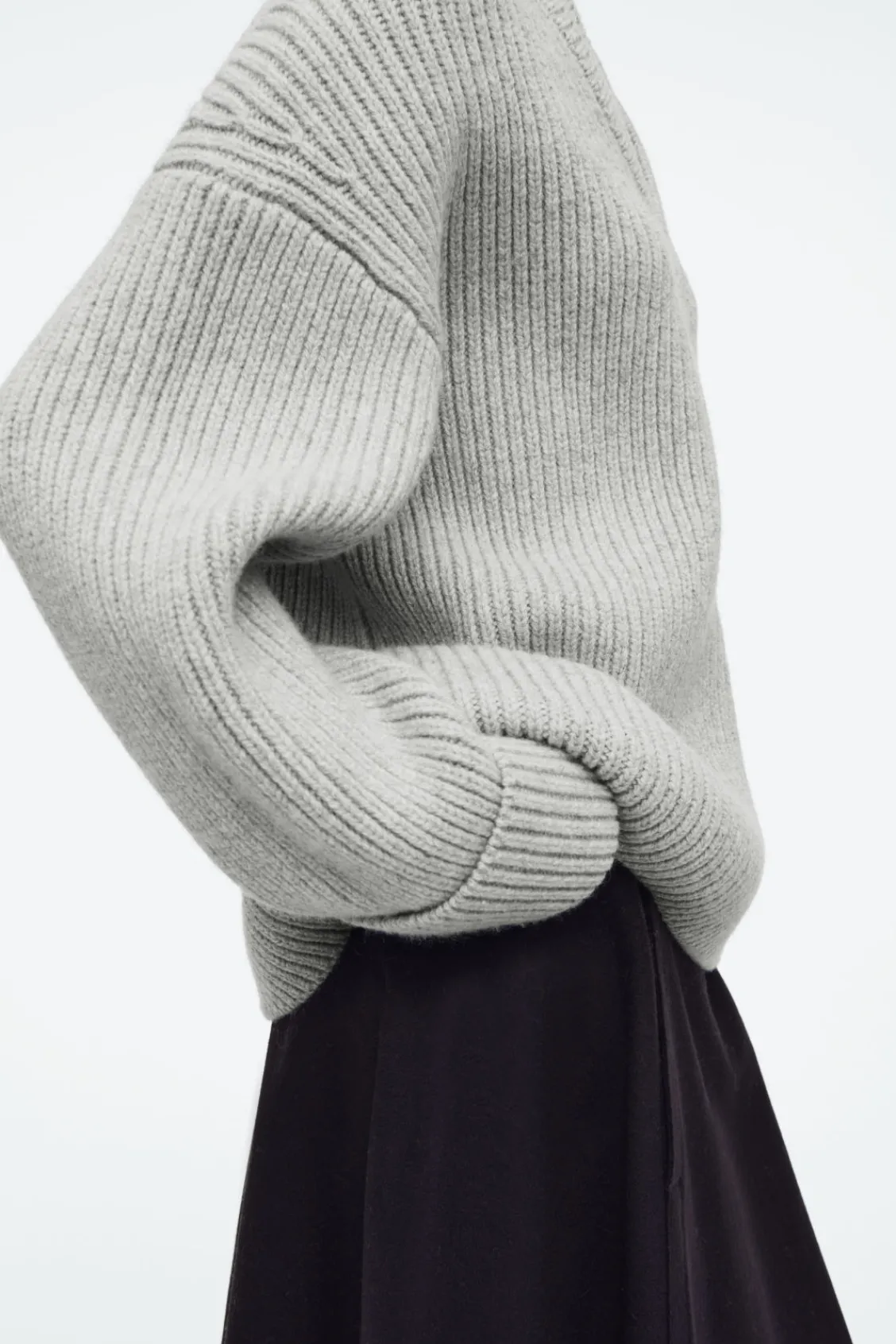 COS LAYERED V-NECK MERINO WOOL JUMPER-Women Tops | Sweaters & Cardigans