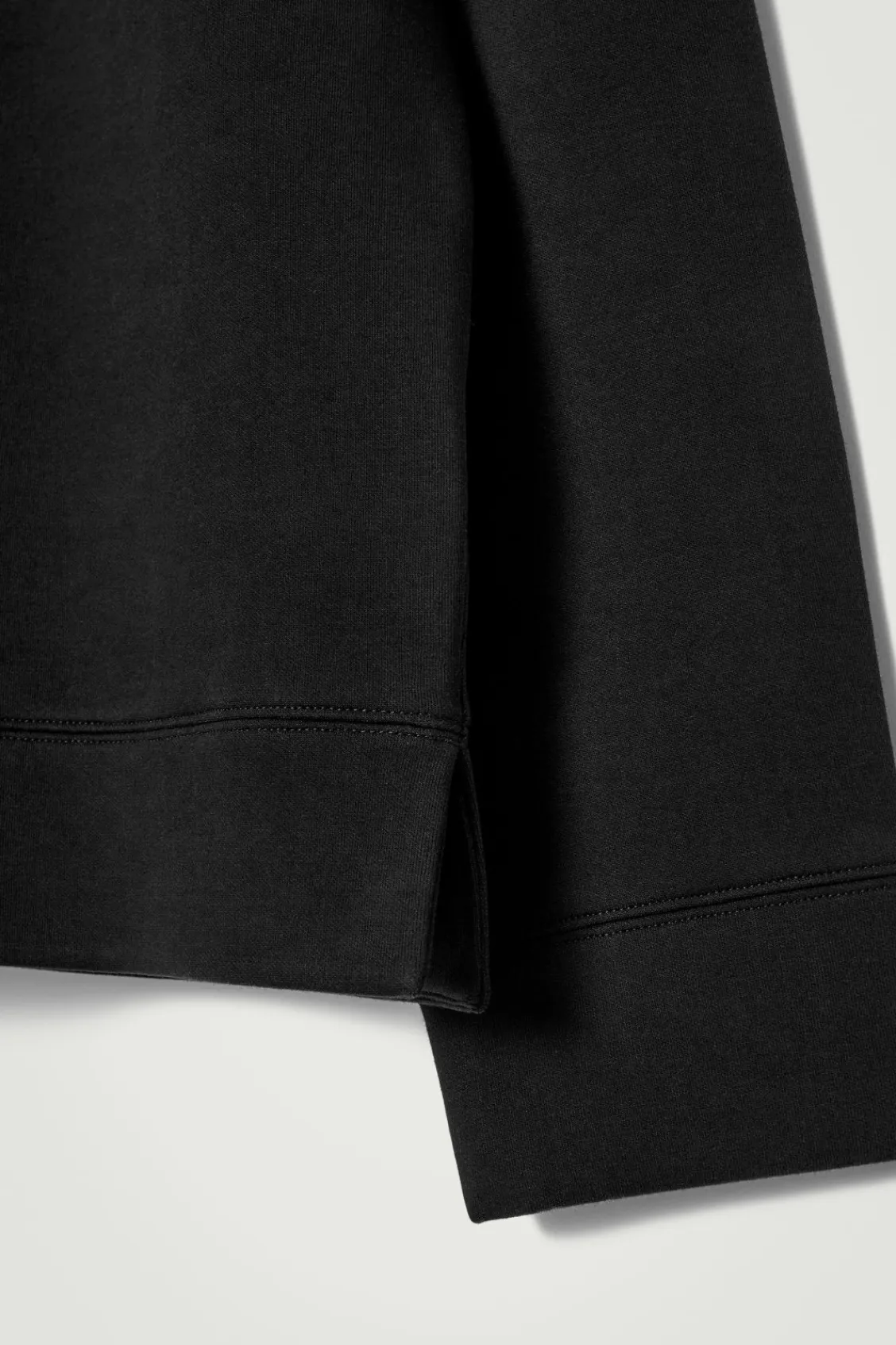 COS LONG-SLEEVED HALF-ZIP POLO SHIRT- Polo Shirts