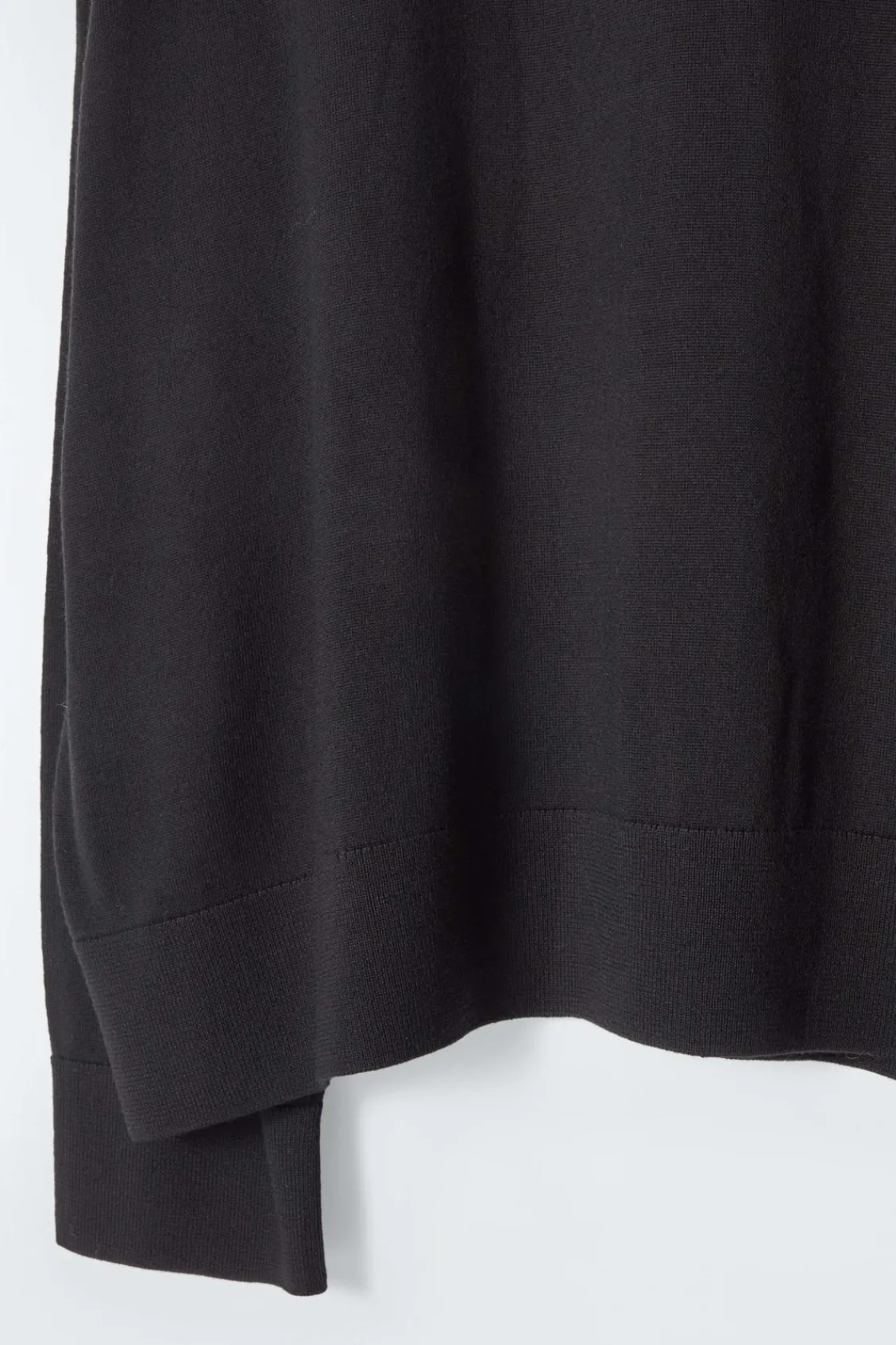 COS MERINO WOOL TURTLENECK SWEATER-Women Sweaters & Cardigans