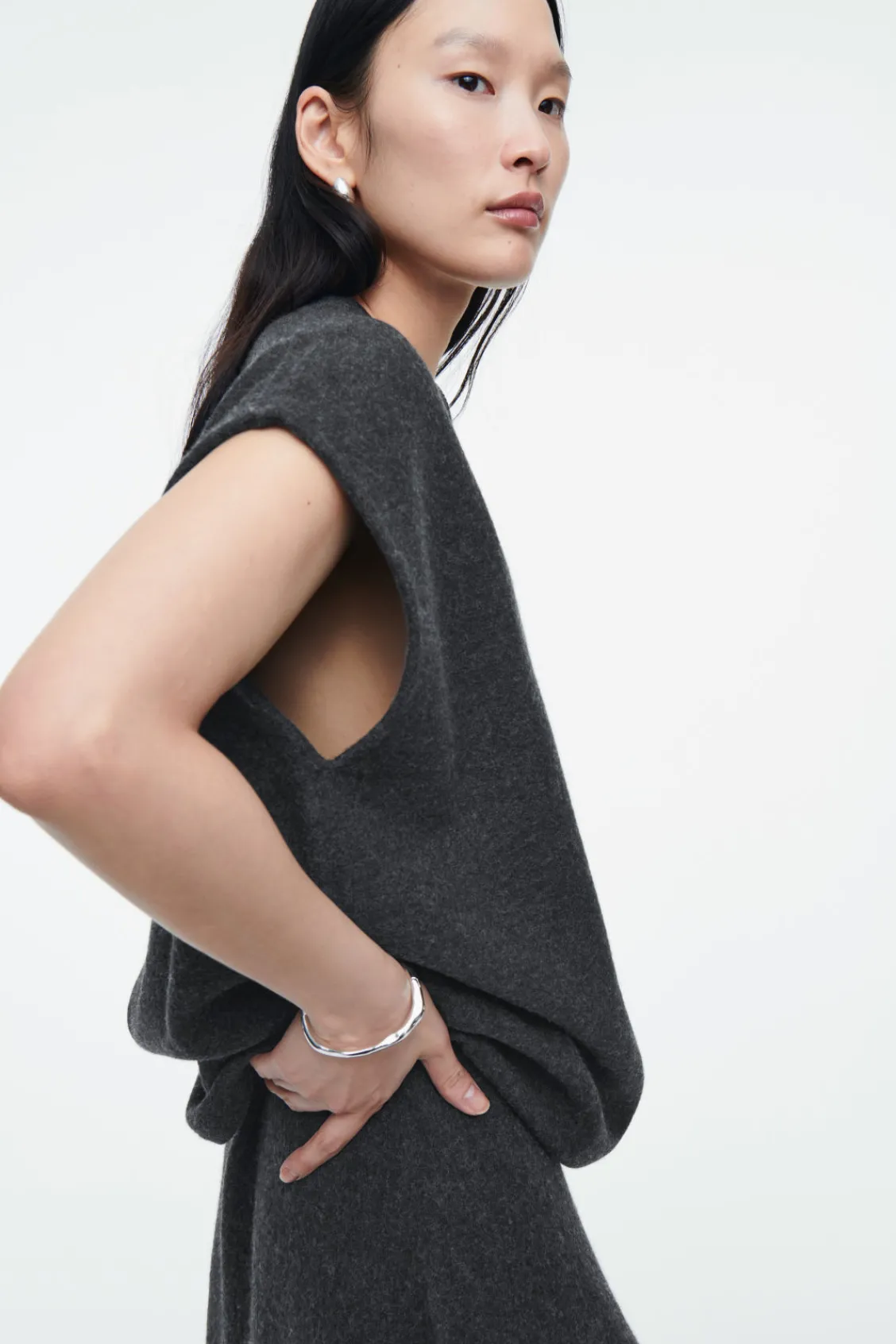 COS OVERSIZED BOILED-WOOL TANK-Women Tops | Sweaters & Cardigans