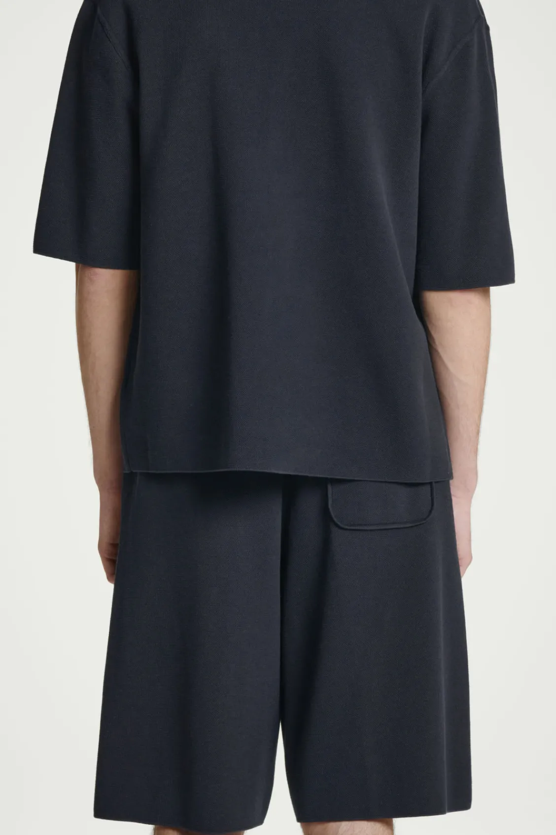 COS OVERSIZED DOUBLE-FACED KNITTED BERMUDA SHORTS- Pants