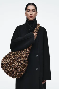 COS OVERSIZED QUILTED CROSSBODY-Women Bags | Bags & Wallets