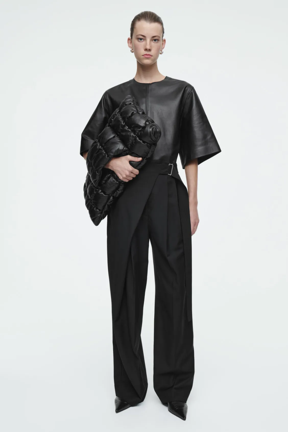 COS PILLOW OVERSIZED QUILTED CLUTCH - LEATHER-Women Bags