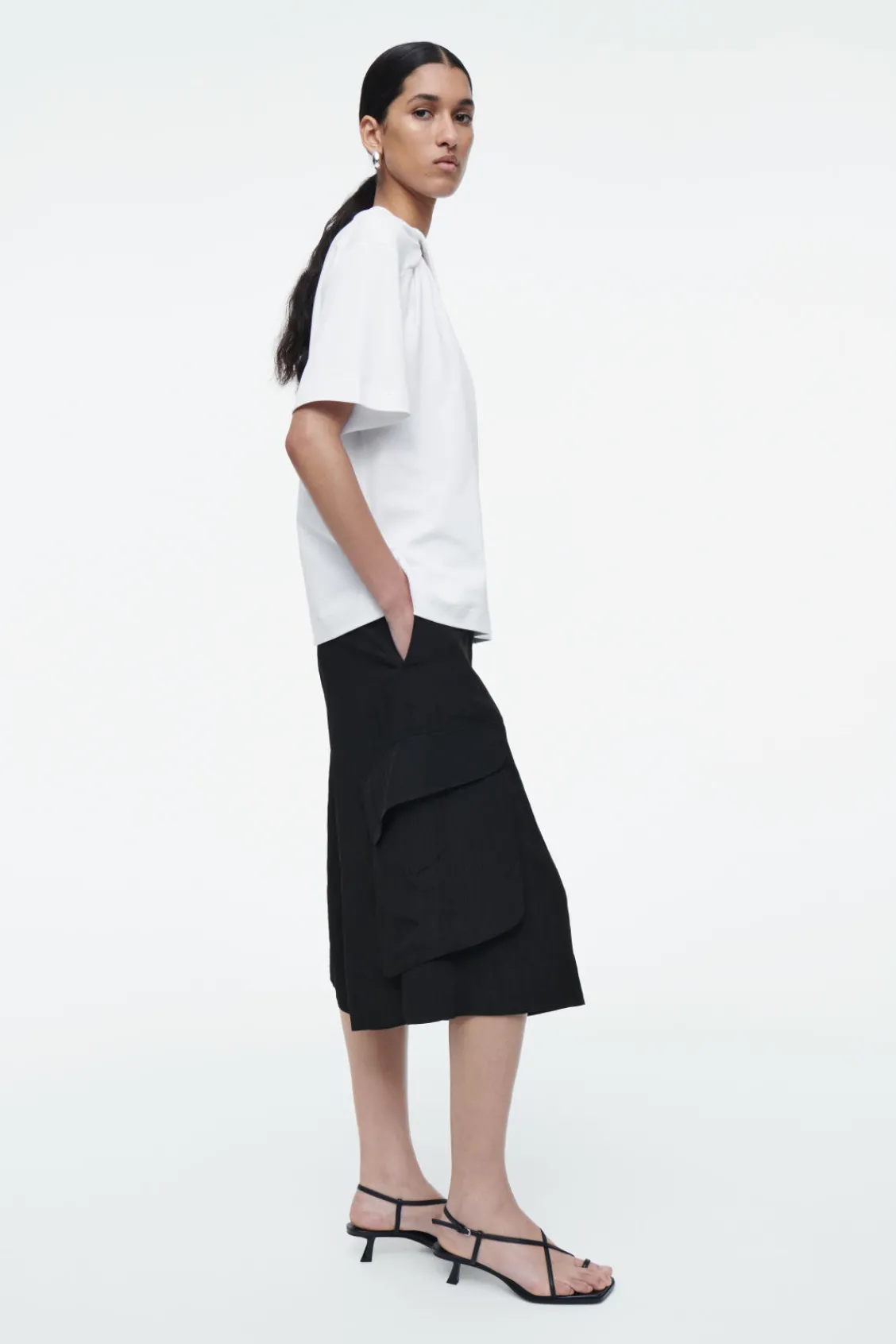 COS REGULAR TWIST-NECK T-SHIRT-Women Tops