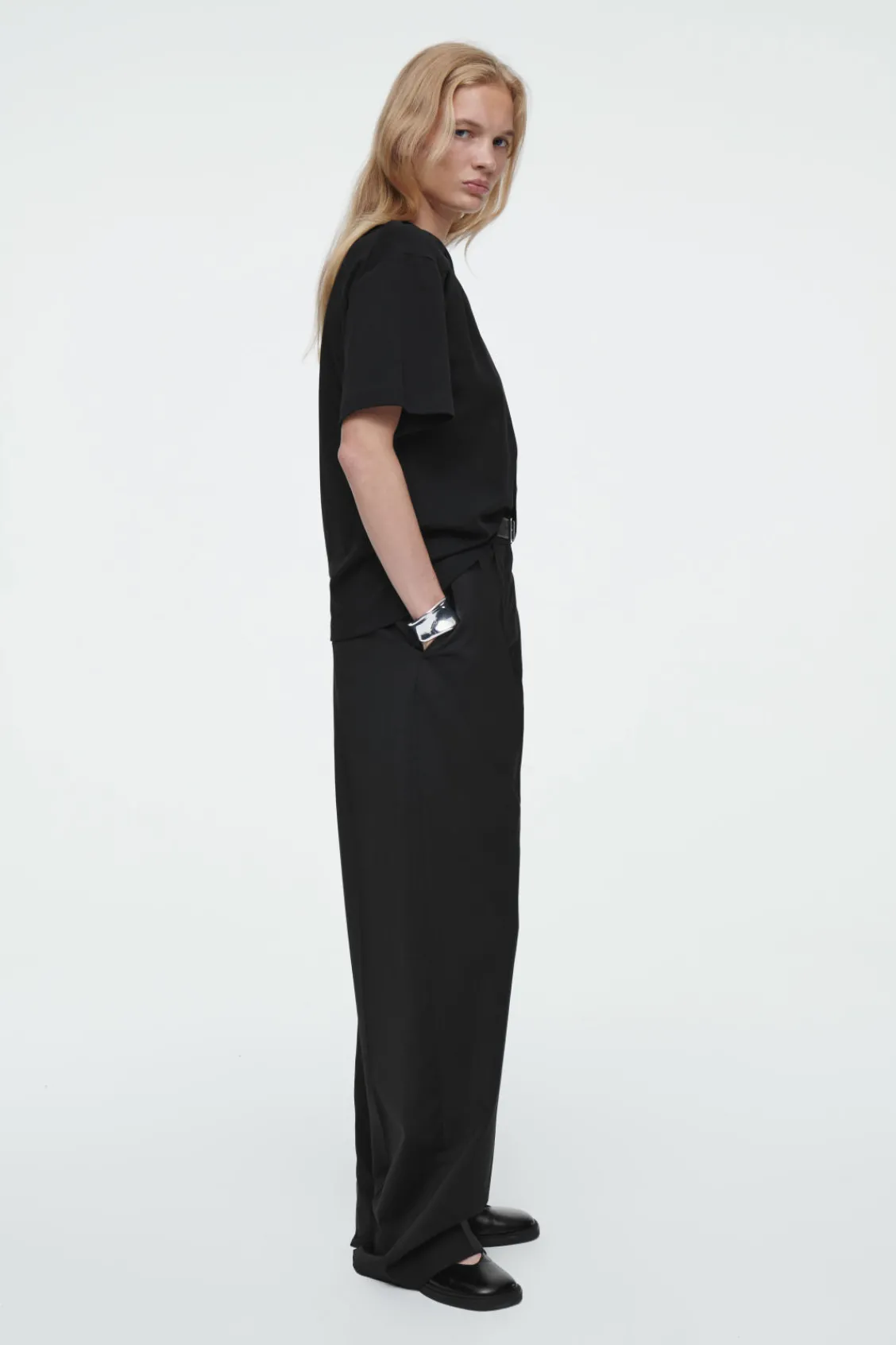 COS REGULAR TWIST-NECK T-SHIRT-Women Tops