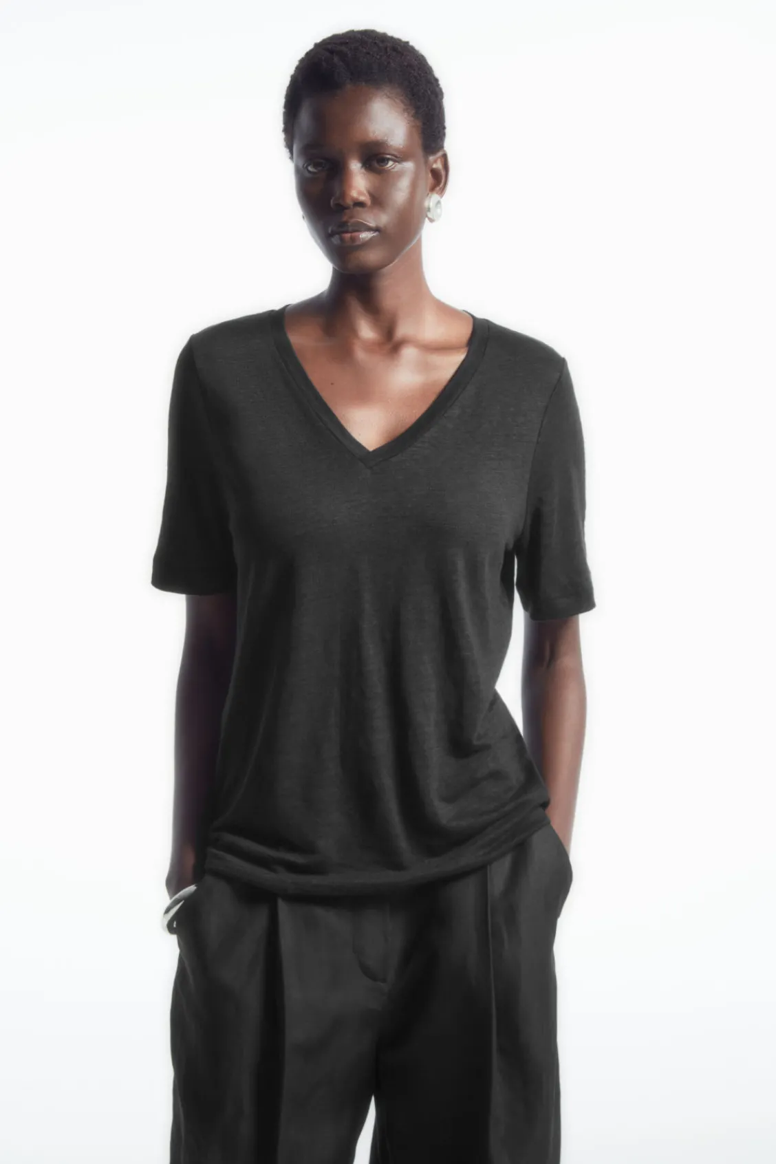 COS REGULAR V-NECK LINEN T-SHIRT-Women T-Shirts | Tops