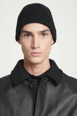 COS RIBBED CASHMERE-BLEND BEANIE- Hats & Scarves | Cashmere