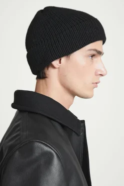 COS RIBBED CASHMERE-BLEND BEANIE- Hats & Scarves | Cashmere