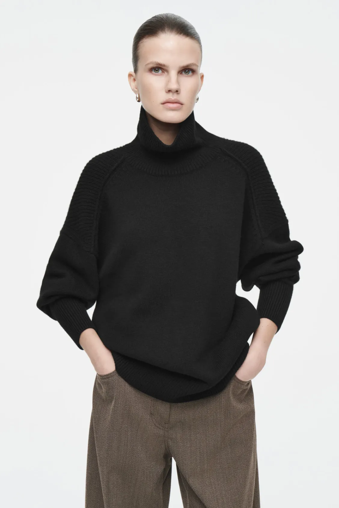 COS RIBBED MERINO WOOL TURTLENECK SWEATER-Women Sweaters & Cardigans