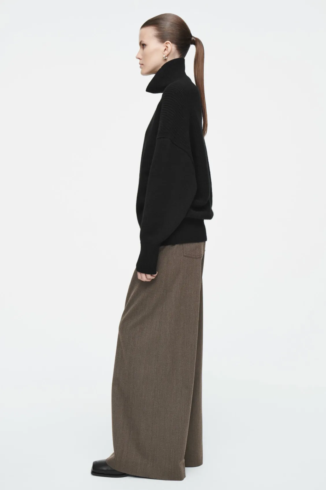 COS RIBBED MERINO WOOL TURTLENECK SWEATER-Women Sweaters & Cardigans