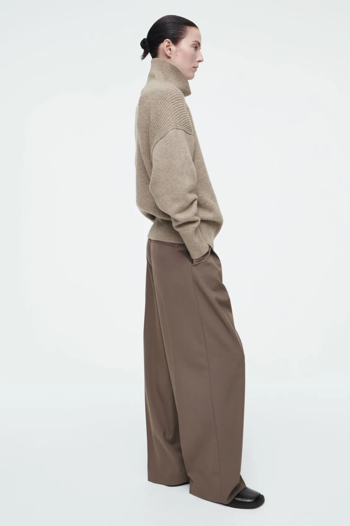 COS RIBBED MERINO WOOL TURTLENECK SWEATER-Women Sweaters & Cardigans