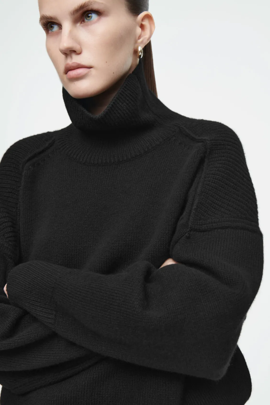 COS RIBBED MERINO WOOL TURTLENECK SWEATER-Women Sweaters & Cardigans
