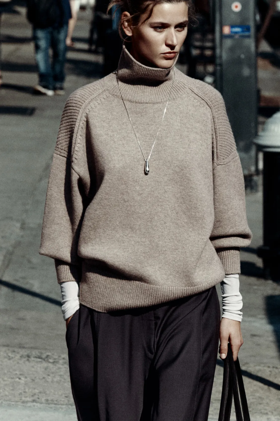 COS RIBBED MERINO WOOL TURTLENECK SWEATER-Women Sweaters & Cardigans