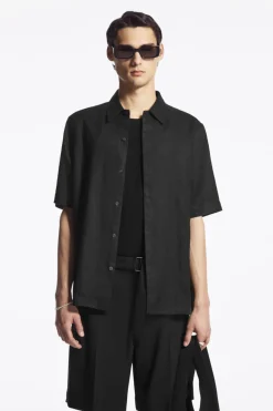 COS SHORT-SLEEVED LINEN SHIRT- Shirts