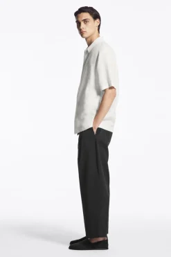 COS SHORT-SLEEVED LINEN SHIRT- Shirts