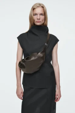 COS THE DRAPED CROSSBODY - LEATHER-Women Bags