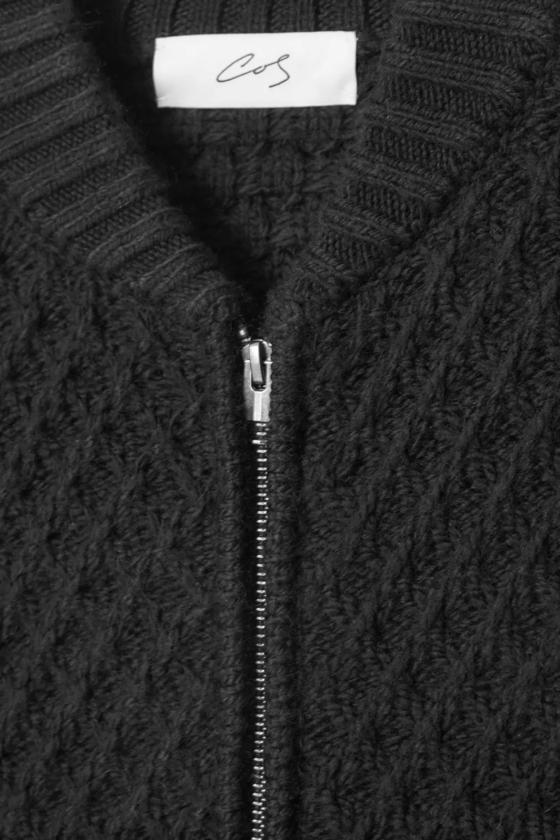 COS THE HONEYCOMB BOMBER JACKET- Sweaters & Cardigans | Coats & Jackets