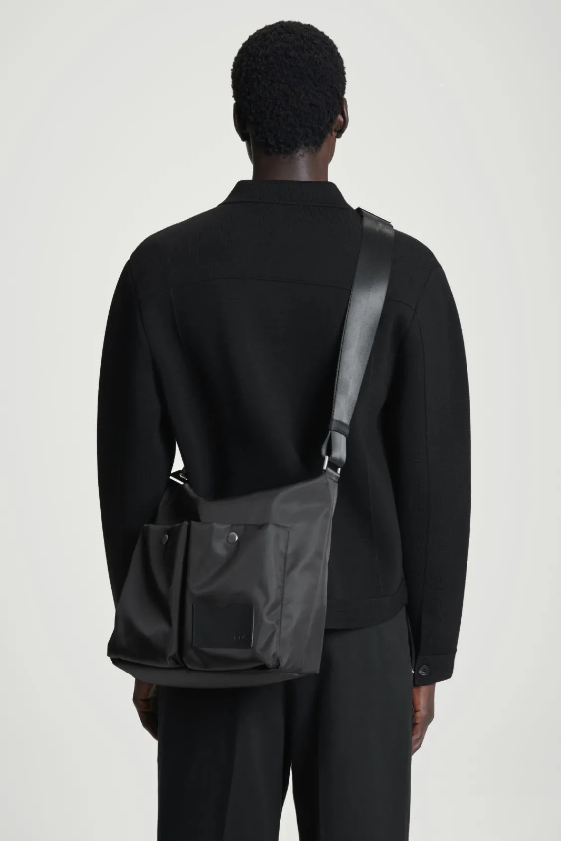 COS UTILITY MESSENGER - NYLON- Bags & Wallets