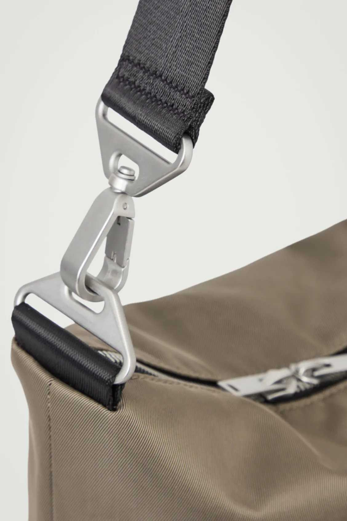 COS UTILITY MESSENGER - NYLON- Bags & Wallets