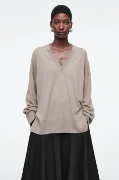COS V-NECK MERINO WOOL SWEATER-Women Tops | Sweaters & Cardigans