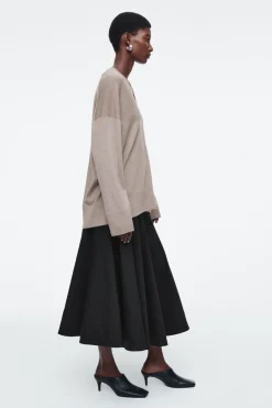 COS V-NECK MERINO WOOL SWEATER-Women Tops | Sweaters & Cardigans