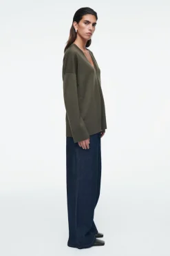 COS V-NECK MERINO WOOL SWEATER-Women Sweaters & Cardigans