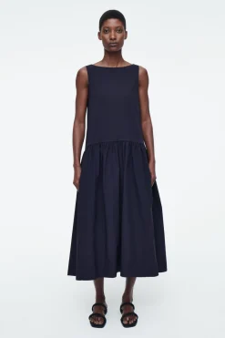 COS VOLUMINOUS SLEEVELESS MIDI DRESS-Women Dresses & Jumpsuits