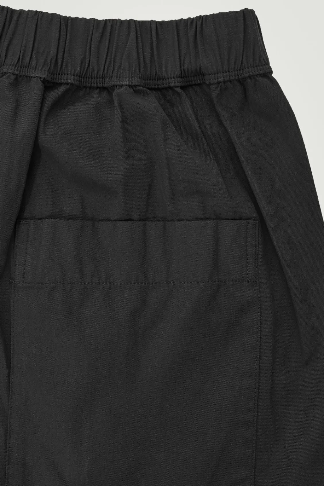 COS WIDE-LEG ELASTICATED PANTS- Pants