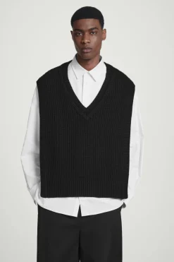 COS WOOL-CASHMERE V-NECK HYBRID TANK- Cashmere | Sweaters & Cardigans