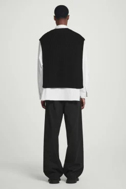 COS WOOL-CASHMERE V-NECK HYBRID TANK- Cashmere | Sweaters & Cardigans